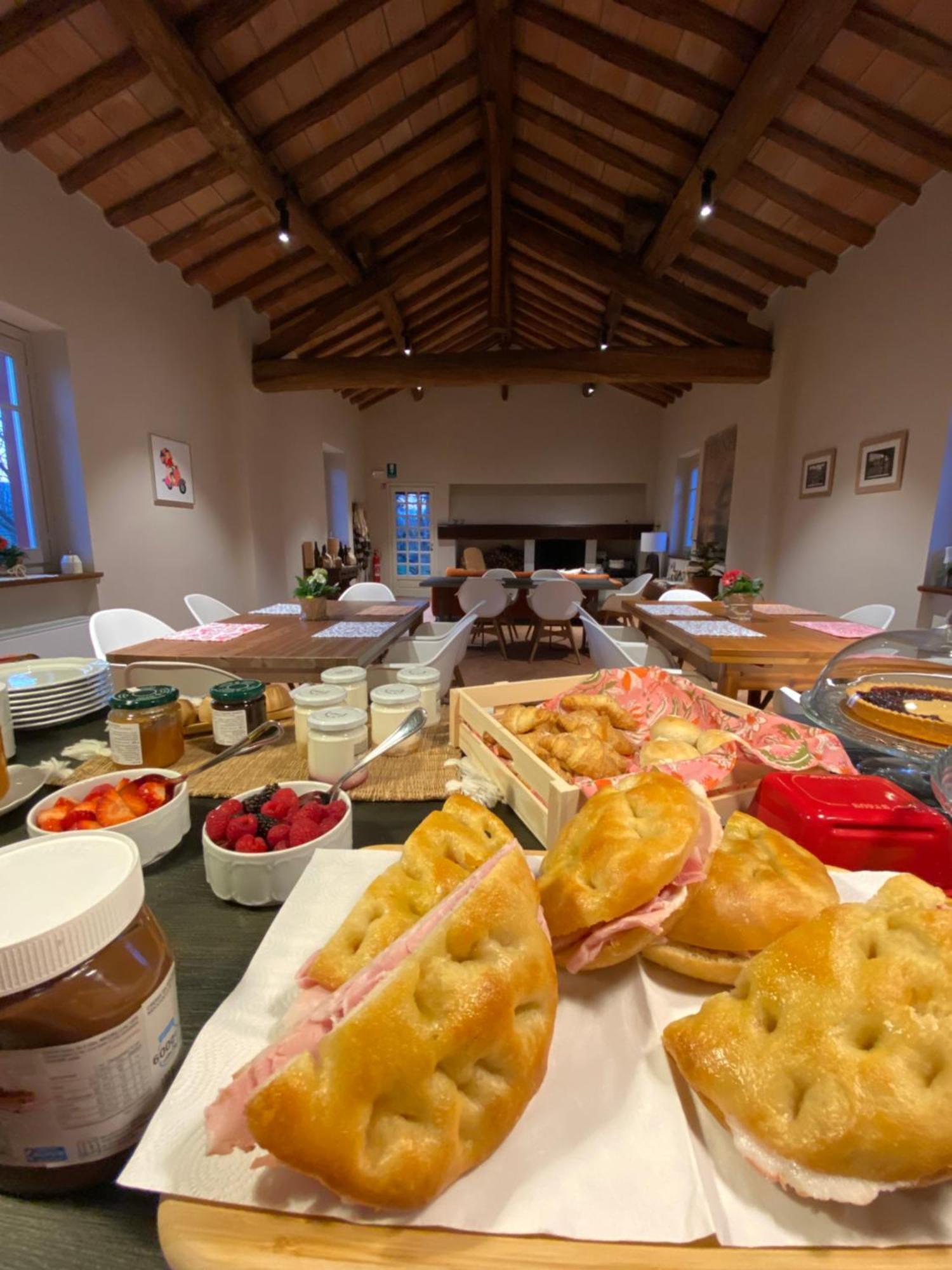 Tenuta Pizzone Wine Resort ريفانازّانو المظهر الخارجي الصورة